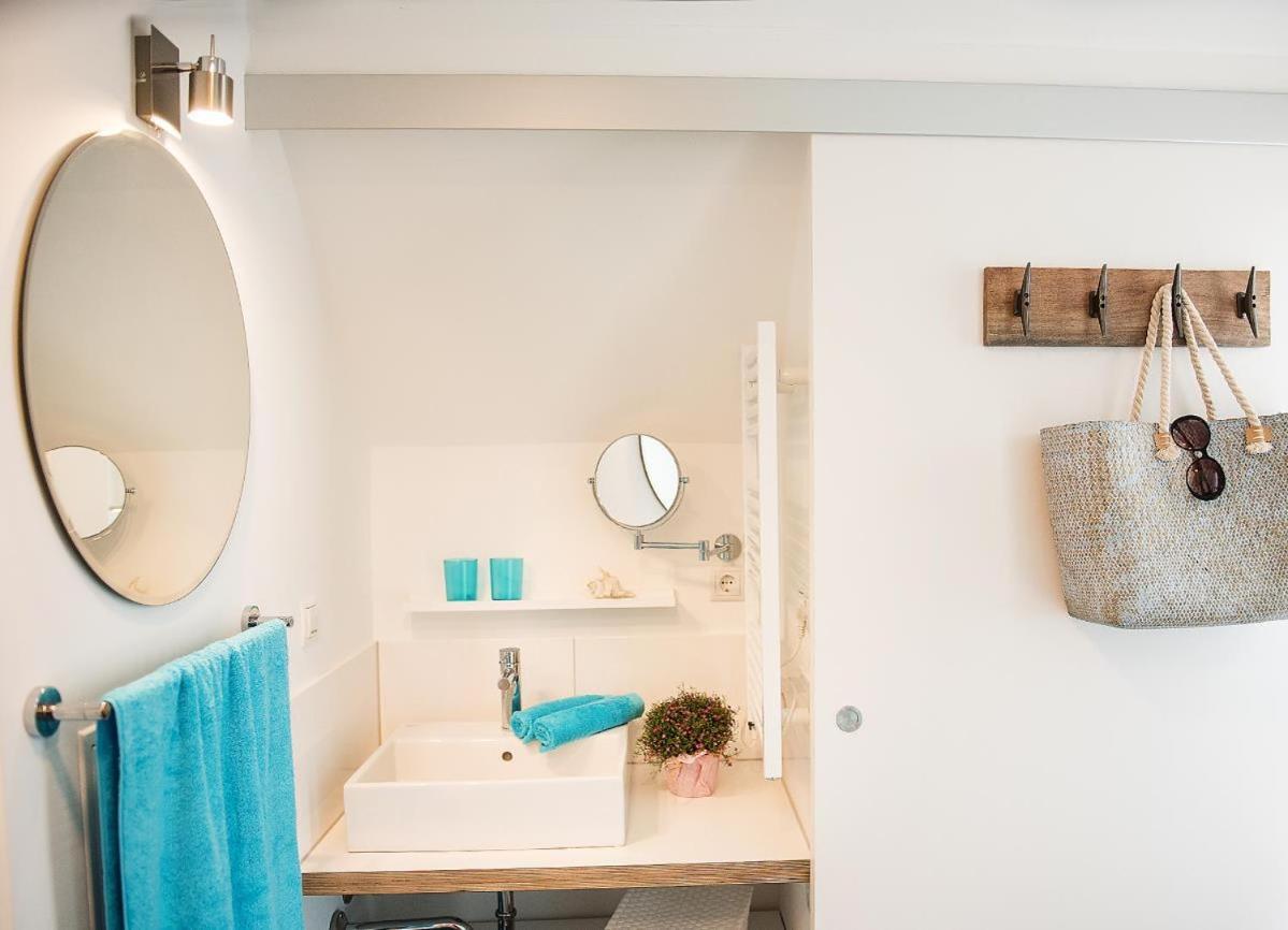 Kleine Krabbe Apartment Busum Ngoại thất bức ảnh